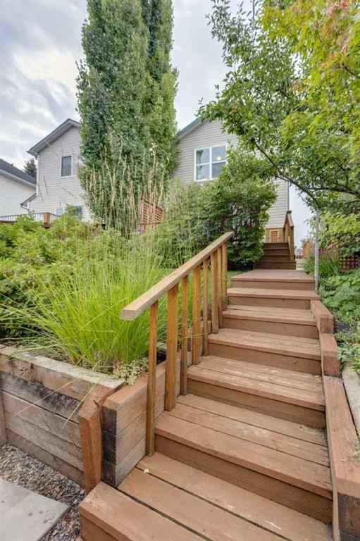 MLS® A2255658 - 7204 Sierra Morena Boulevard SW in Signal Hill Calgary, Residential