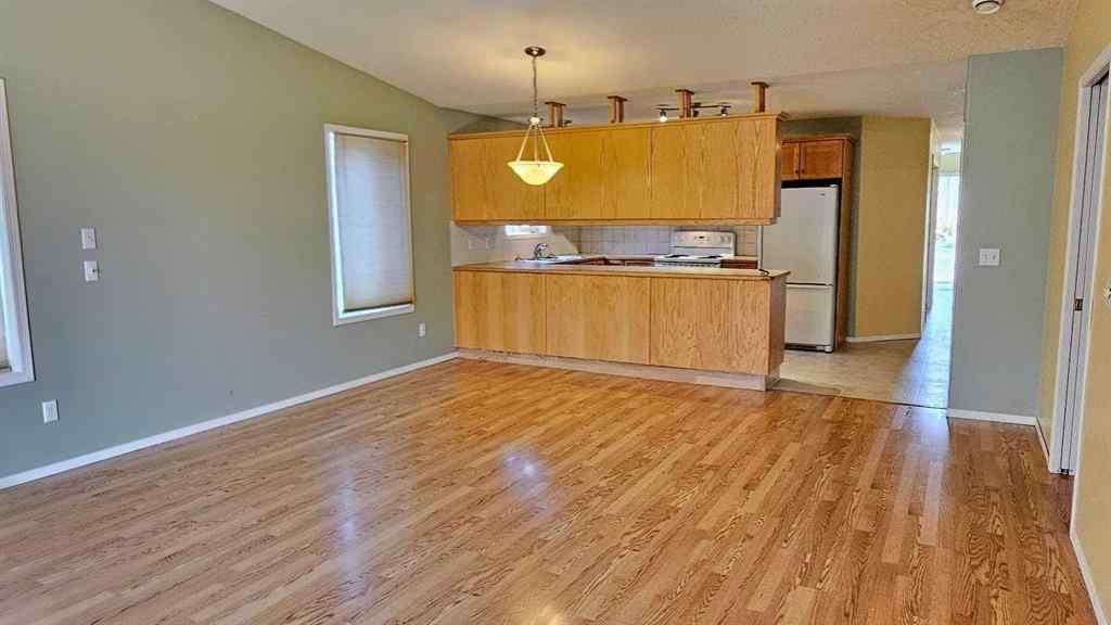 MLS® A2255659 - 621 6 Avenue SW in NONE Sundre, Residential