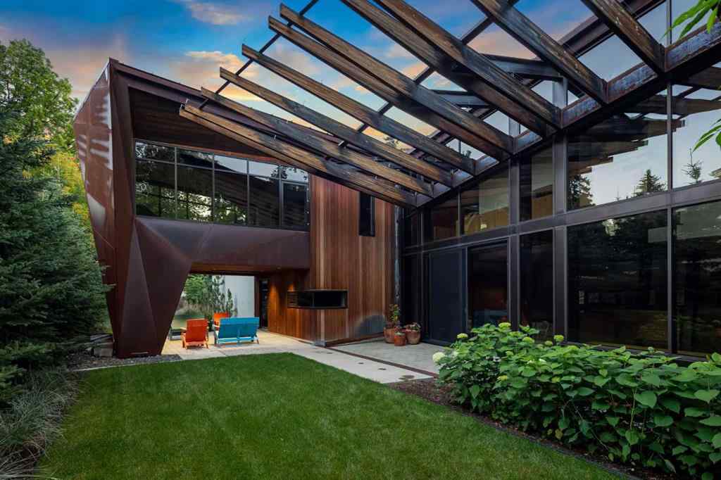 MLS® A2255661 - 1308 Montreal Avenue SW in Upper Mount Royal Calgary, Residential