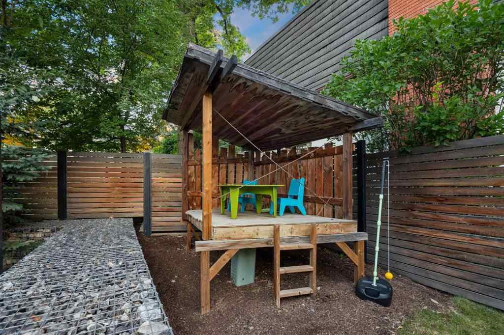 MLS® A2255661 - 1308 Montreal Avenue SW in Upper Mount Royal Calgary, Residential