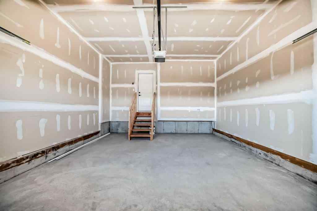 MLS® A2255664 - 49 Royston Grove NW in Haskayne Calgary, Residential