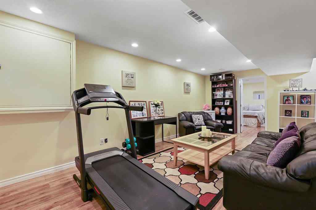 MLS® A2255669 - 35 Prestwick Place SE in McKenzie Towne Calgary, Residential