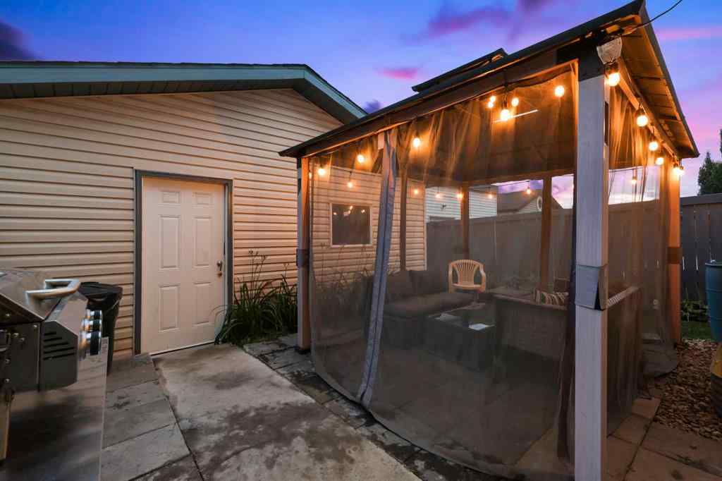 MLS® A2255669 - 35 Prestwick Place SE in McKenzie Towne Calgary, Residential