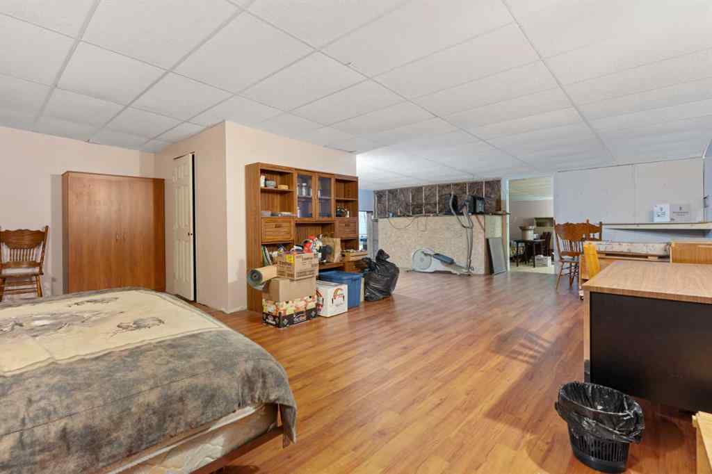 MLS® A2255672 - 4932 50 Street  in Lougheed Lougheed, Commercial