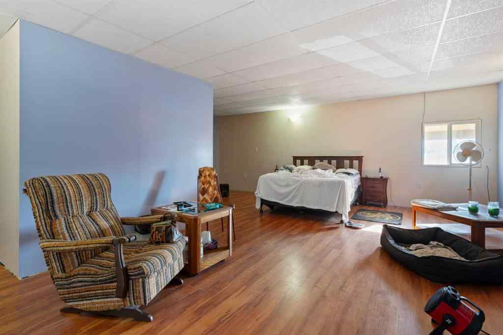 MLS® A2255672 - 4932 50 Street  in Lougheed Lougheed, Commercial