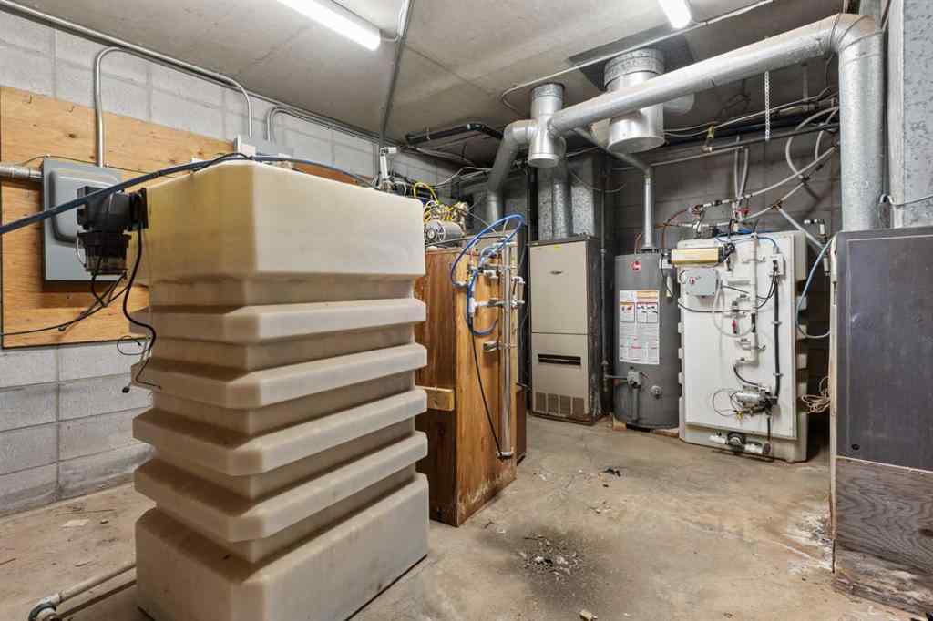 MLS® A2255672 - 4932 50 Street  in Lougheed Lougheed, Commercial