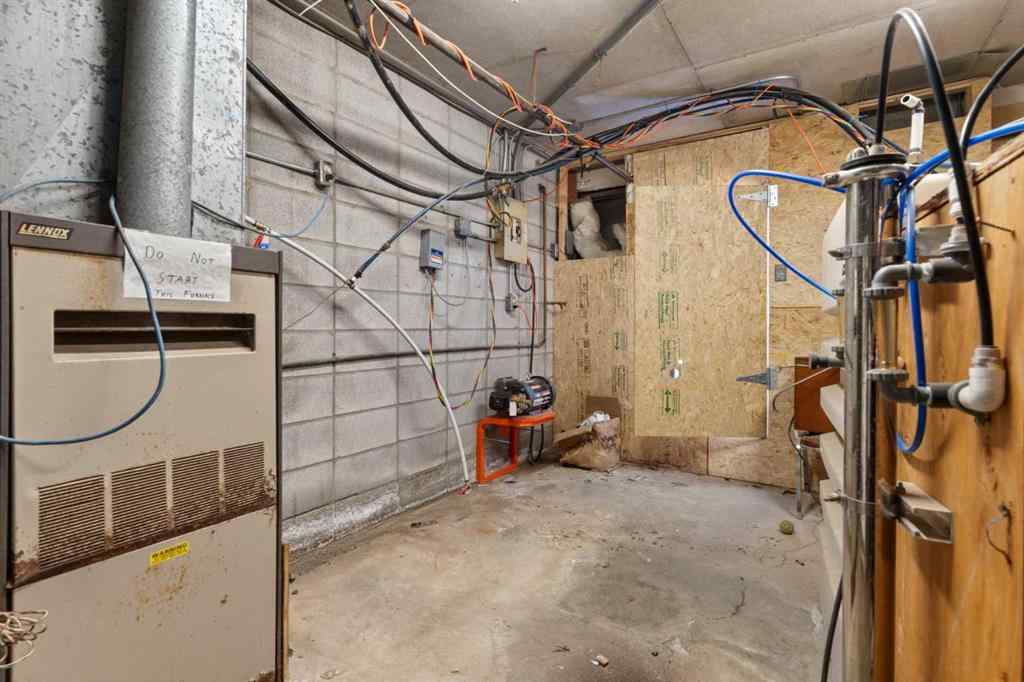 MLS® A2255672 - 4932 50 Street  in Lougheed Lougheed, Commercial