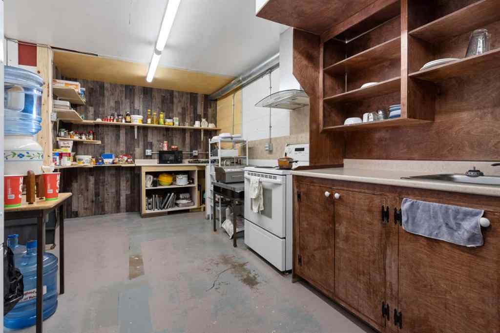 MLS® A2255672 - 4932 50 Street  in Lougheed Lougheed, Commercial
