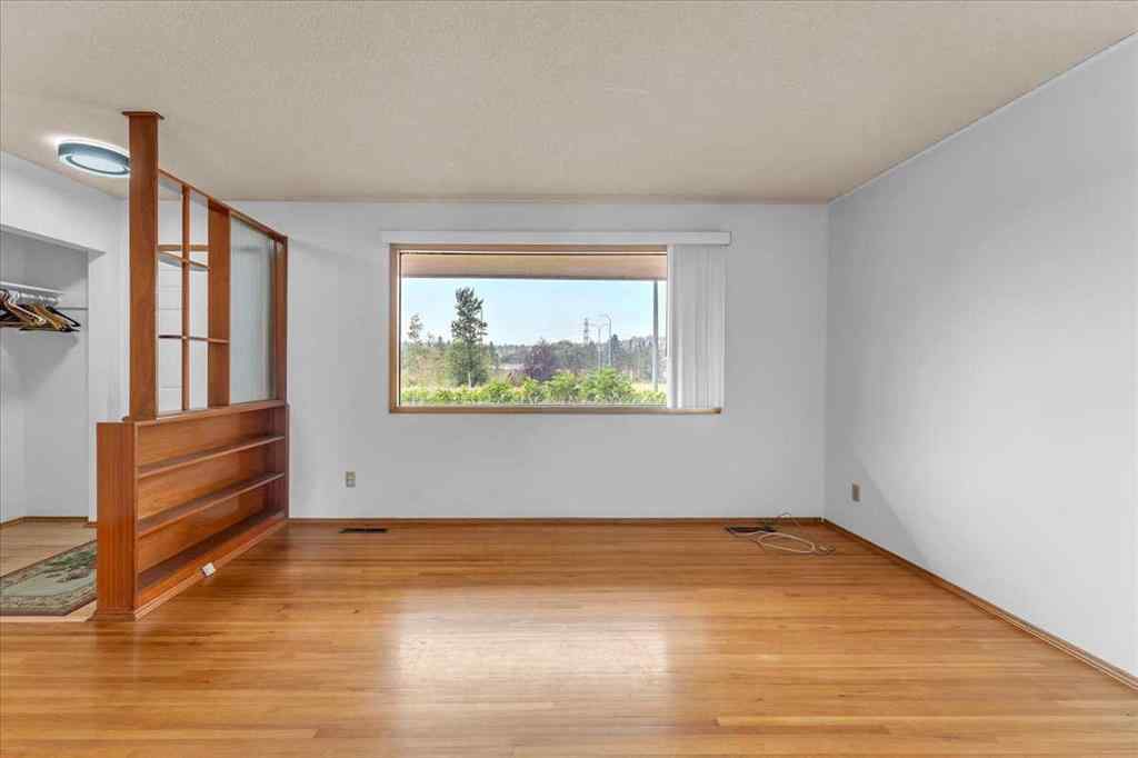 MLS® A2255680 - 4920 Worcester Drive SW in Wildwood Calgary, Residential