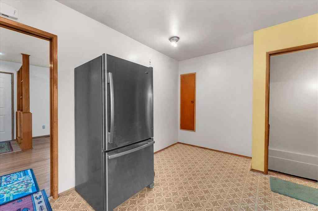 MLS® A2255680 - 4920 Worcester Drive SW in Wildwood Calgary, Residential
