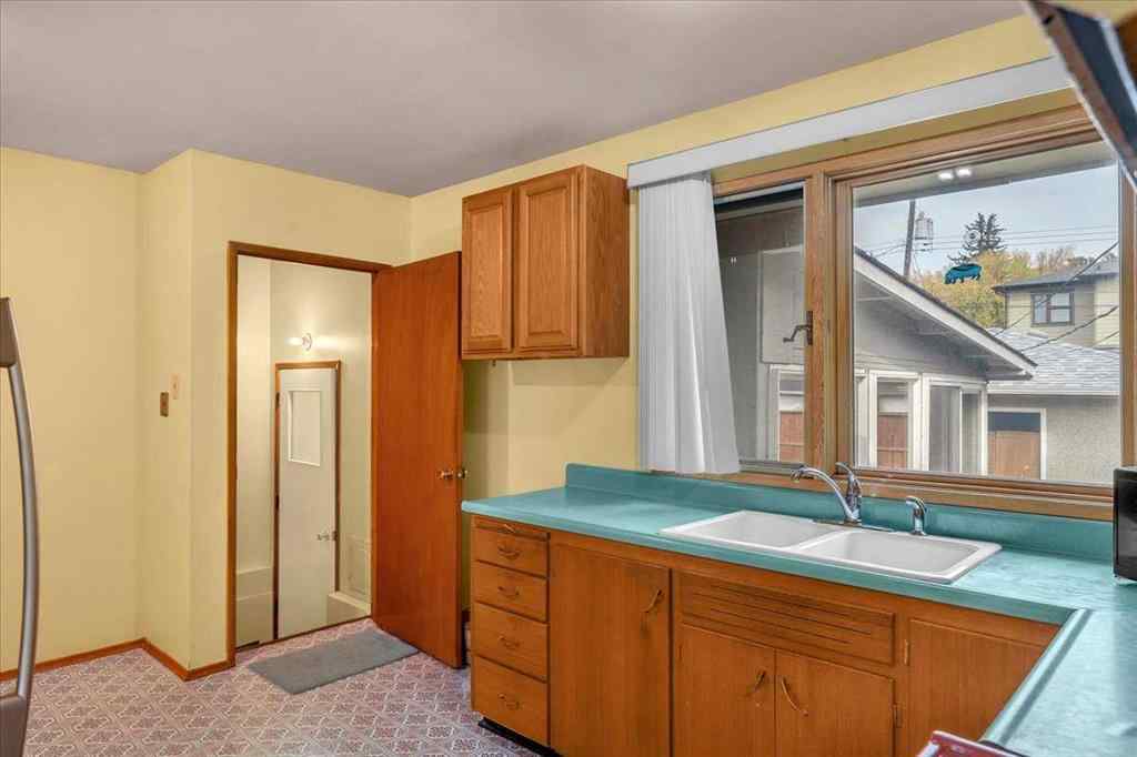 MLS® A2255680 - 4920 Worcester Drive SW in Wildwood Calgary, Residential