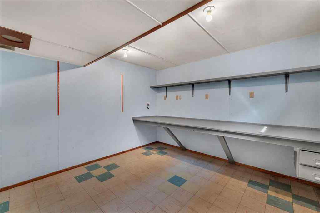 MLS® A2255680 - 4920 Worcester Drive SW in Wildwood Calgary, Residential