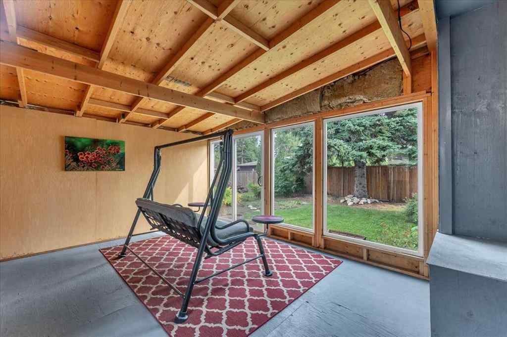 MLS® A2255680 - 4920 Worcester Drive SW in Wildwood Calgary, Residential