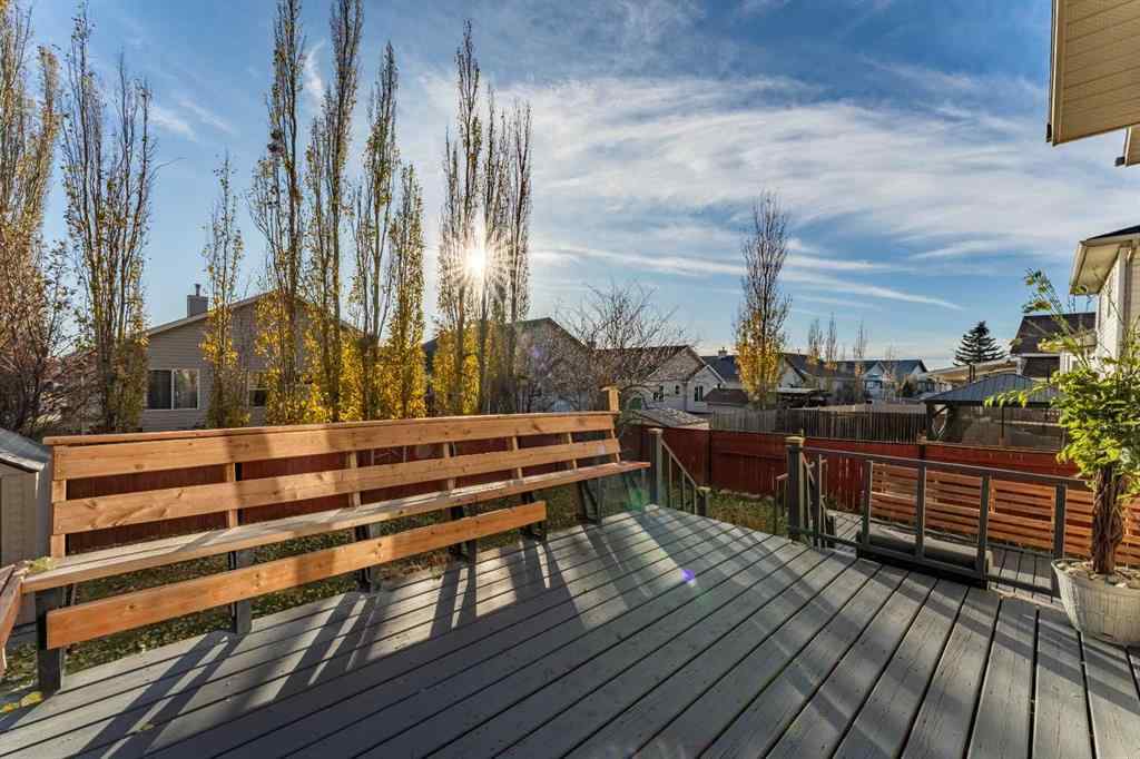 MLS® A2255682 - 224 Highland Circle  in Hillview Estates Strathmore, Residential