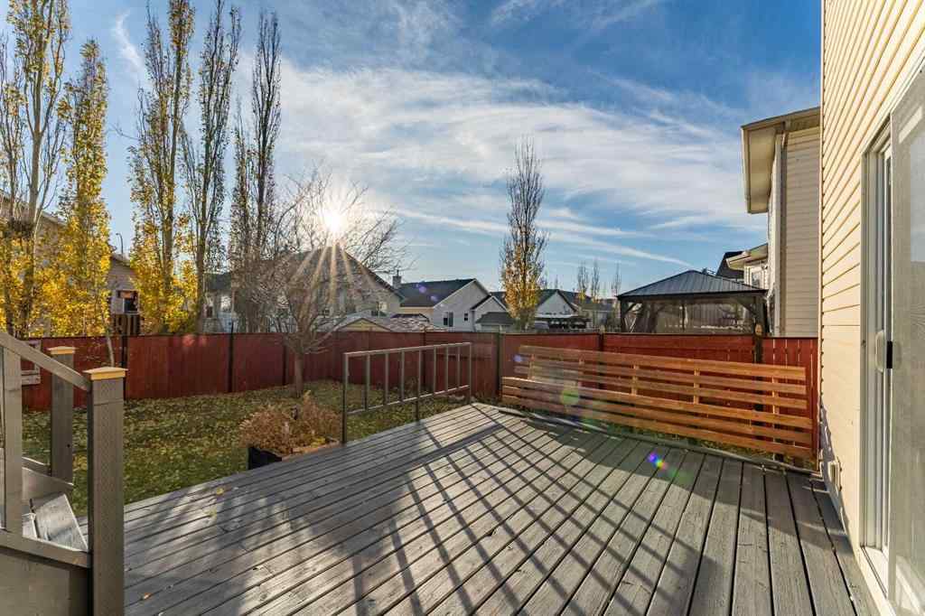 MLS® A2255682 - 224 Highland Circle  in Hillview Estates Strathmore, Residential