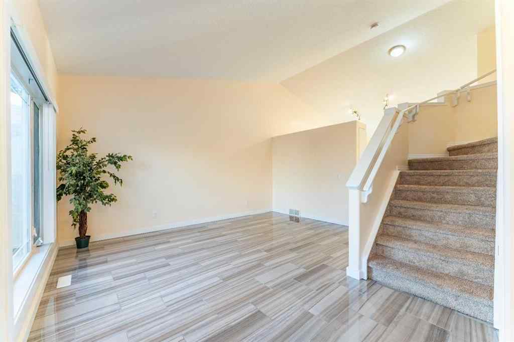 MLS® A2255682 - 224 Highland Circle  in Hillview Estates Strathmore, Residential