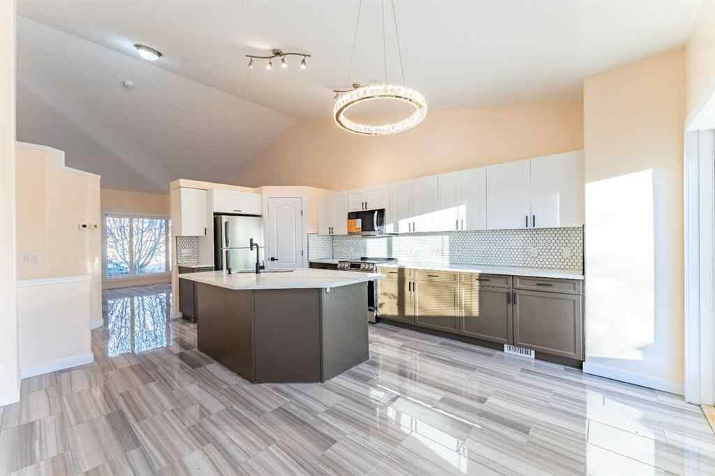MLS® A2255682 - 224 Highland Circle  in Hillview Estates Strathmore, Residential