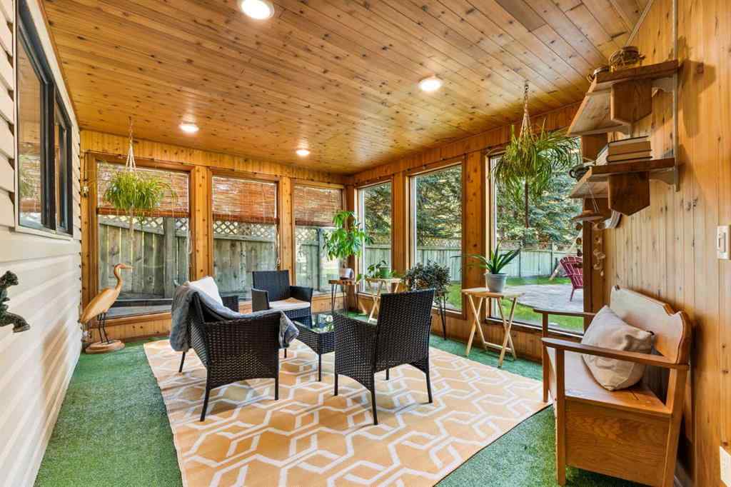 MLS® A2255683 - 2 Riverside Place  in Riverview Cochrane, Residential