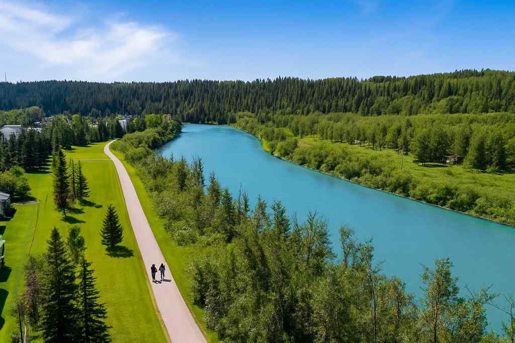 MLS® A2255683 - 2 Riverside Place  in Riverview Cochrane, Residential