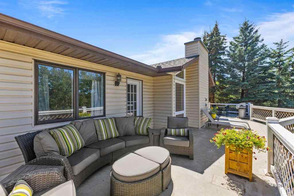 MLS® A2255683 - 2 Riverside Place  in Riverview Cochrane, Residential