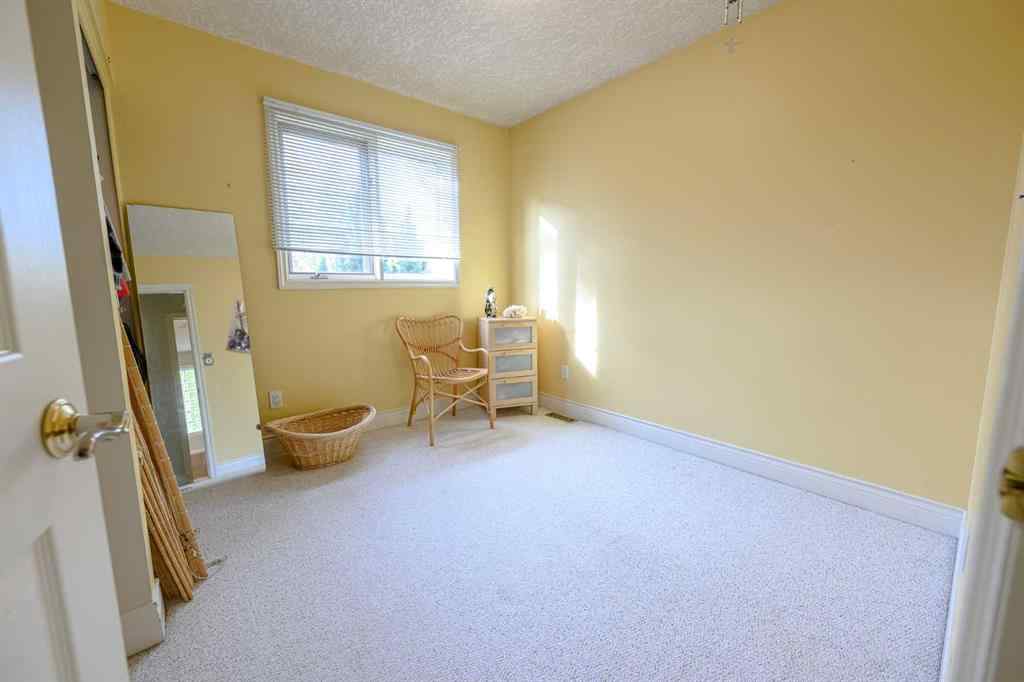 MLS® A2255685 - 9904 106 Avenue  in VLA Montrose Grande Prairie, Residential
