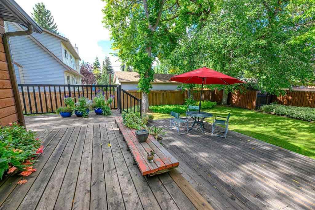 MLS® A2255685 - 9904 106 Avenue  in VLA Montrose Grande Prairie, Residential