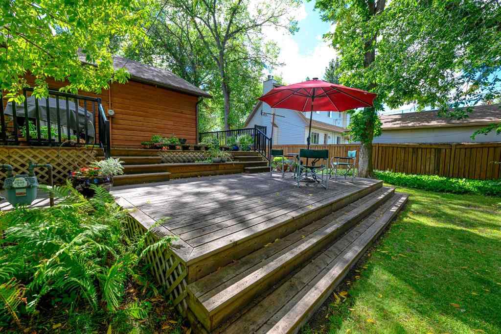 MLS® A2255685 - 9904 106 Avenue  in VLA Montrose Grande Prairie, Residential