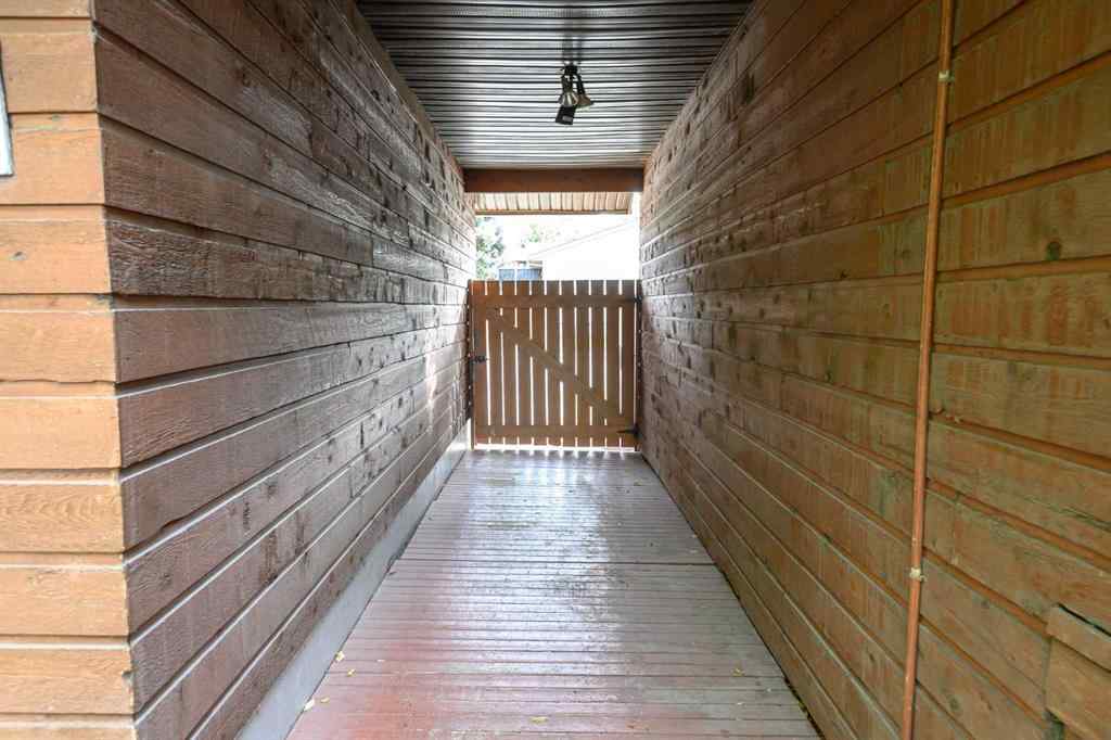 MLS® A2255685 - 9904 106 Avenue  in VLA Montrose Grande Prairie, Residential
