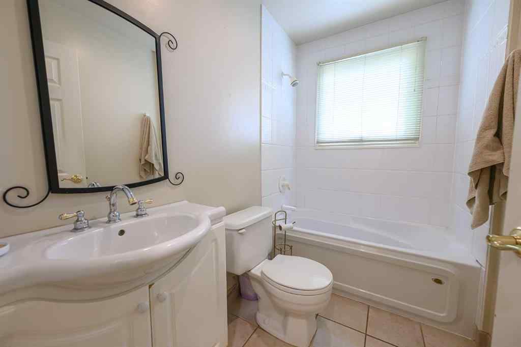 MLS® A2255685 - 9904 106 Avenue  in VLA Montrose Grande Prairie, Residential