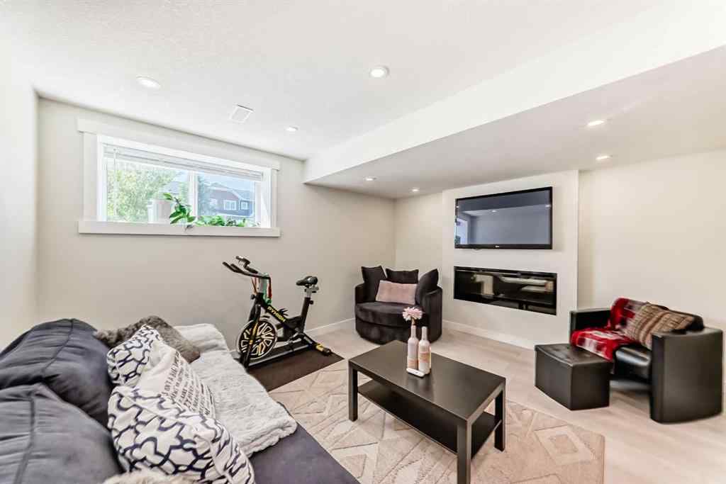 MLS® A2255686 - 154 Chinook Gate Boulevard  in Chinook Gate Airdrie, Residential