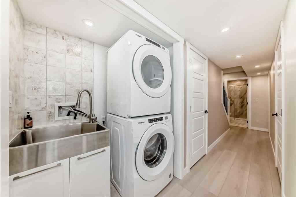 MLS® A2255686 - 154 Chinook Gate Boulevard  in Chinook Gate Airdrie, Residential