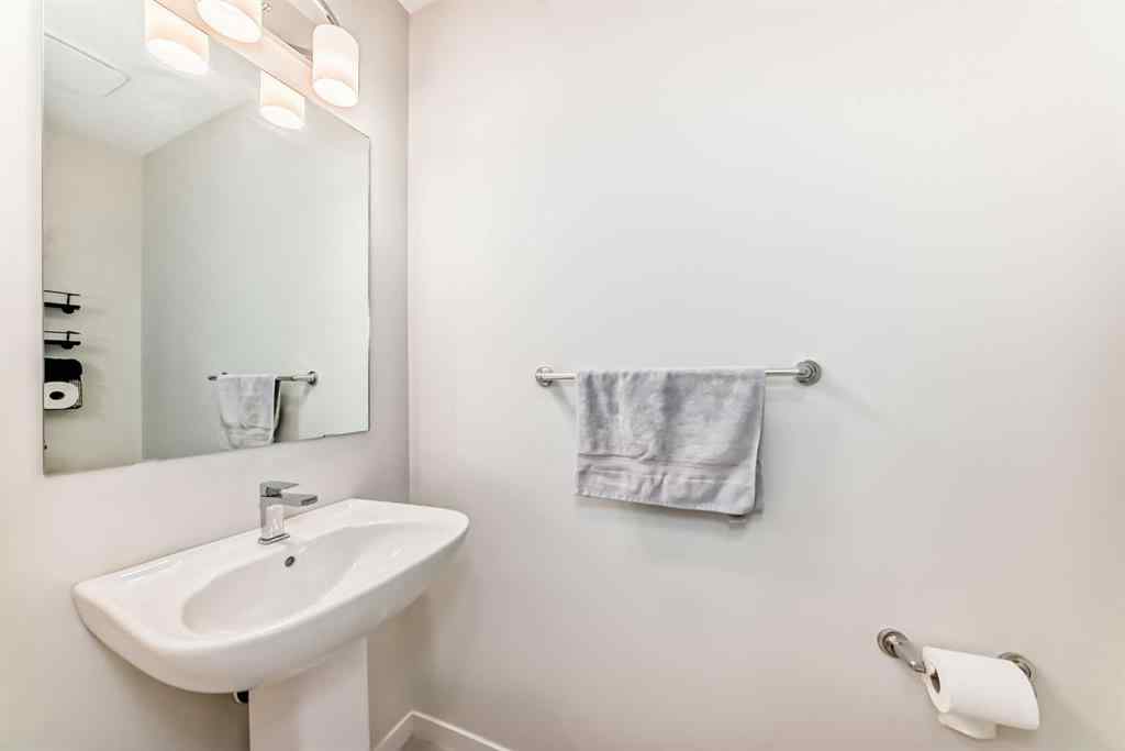 MLS® A2255686 - 154 Chinook Gate Boulevard  in Chinook Gate Airdrie, Residential