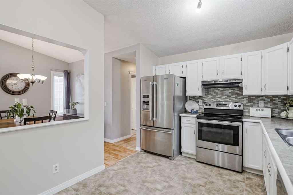 MLS® A2255687 - 5 Shawinigan Rise SW in Shawnessy Calgary, Residential