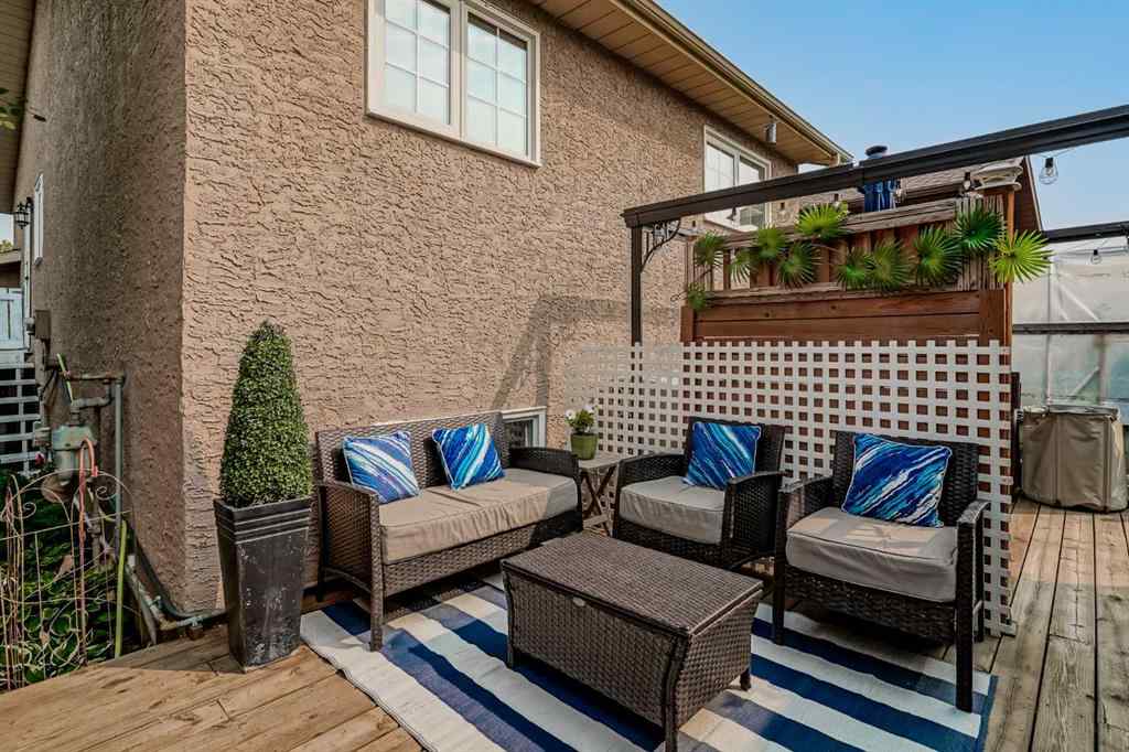 MLS® A2255687 - 5 Shawinigan Rise SW in Shawnessy Calgary, Residential
