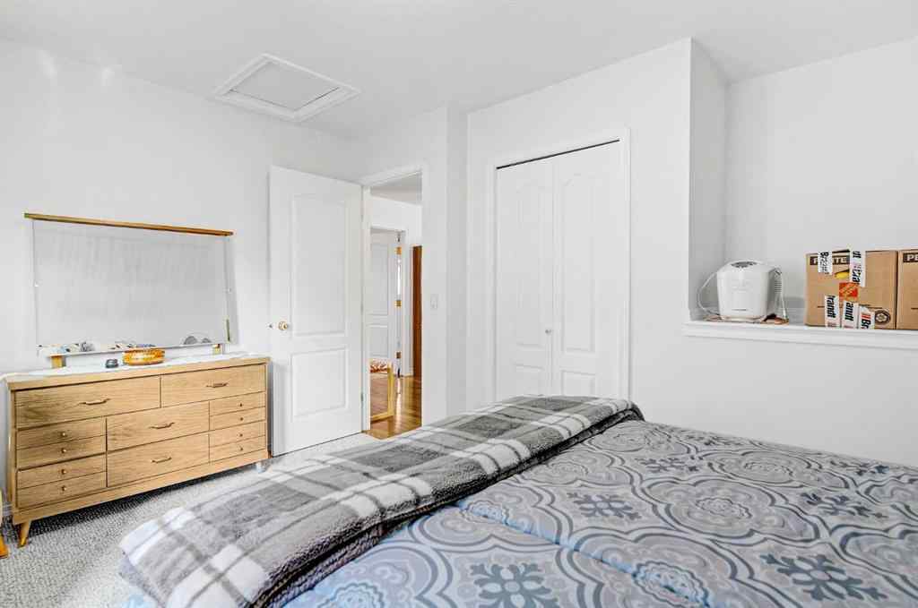 MLS® A2255688 - 10538 Royal Oaks Drive  in Royal Oaks Grande Prairie, Residential
