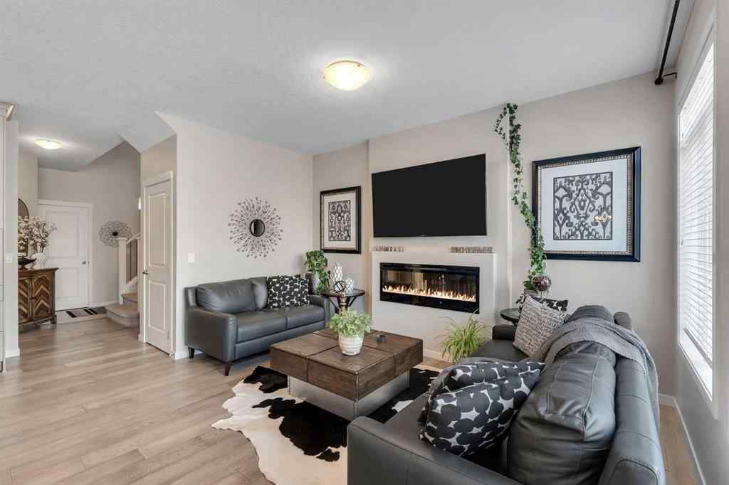 MLS® A2255695 - 213 Nolanhurst Way NW in Nolan Hill Calgary, Residential