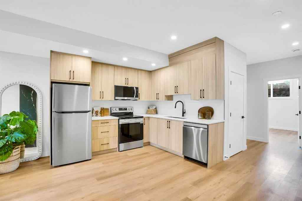 MLS® A2255696 - 4709 19 Avenue NW in Montgomery Calgary, Residential