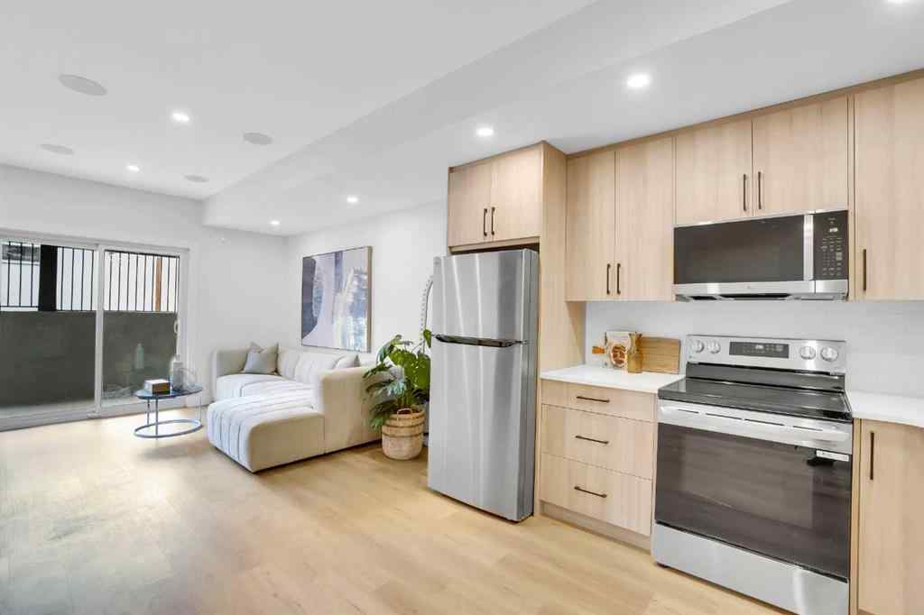 MLS® A2255696 - 4709 19 Avenue NW in Montgomery Calgary, Residential