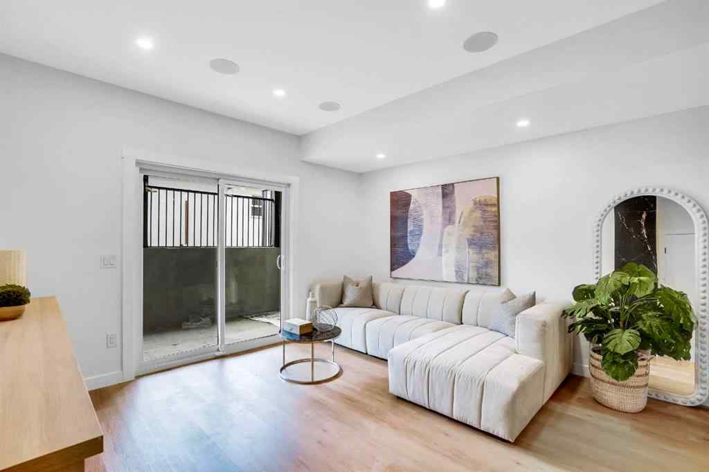 MLS® A2255696 - 4709 19 Avenue NW in Montgomery Calgary, Residential