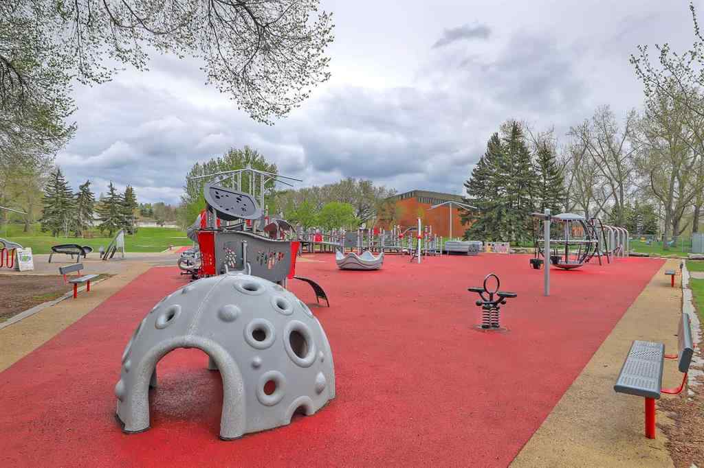 MLS® A2255696 - 4709 19 Avenue NW in Montgomery Calgary, Residential