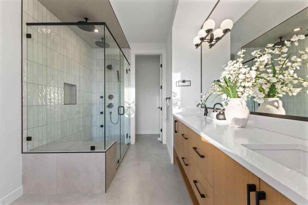 MLS® A2255696 - 4709 19 Avenue NW in Montgomery Calgary, Residential