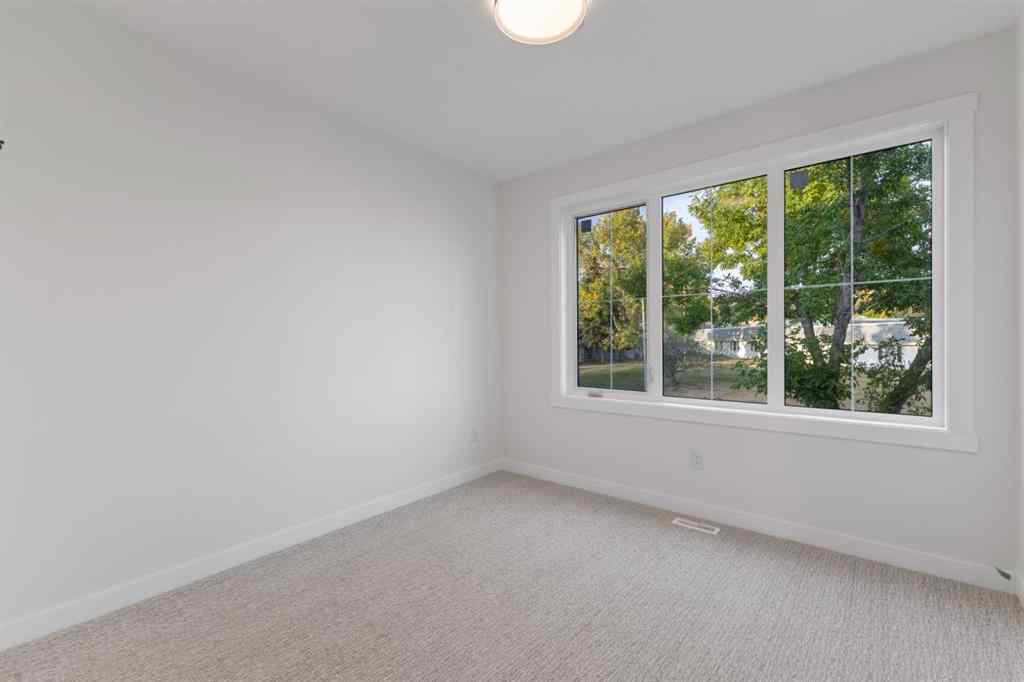 MLS® A2255696 - 4709 19 Avenue NW in Montgomery Calgary, Residential