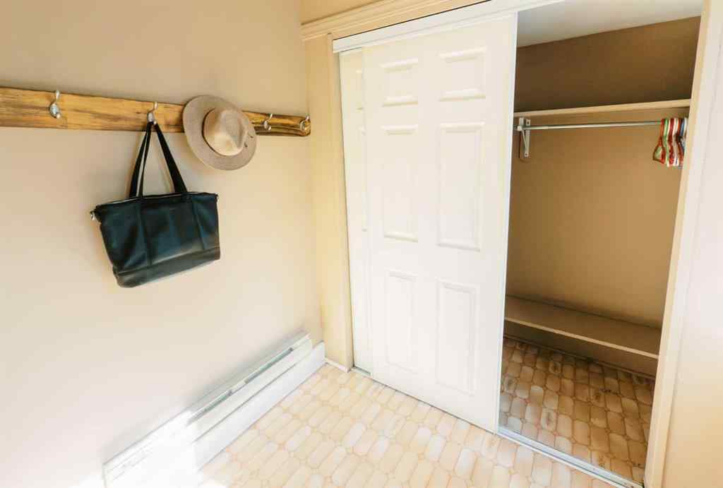 MLS® A2255699 - 4901 48 Street S in NONE Stettler, Residential