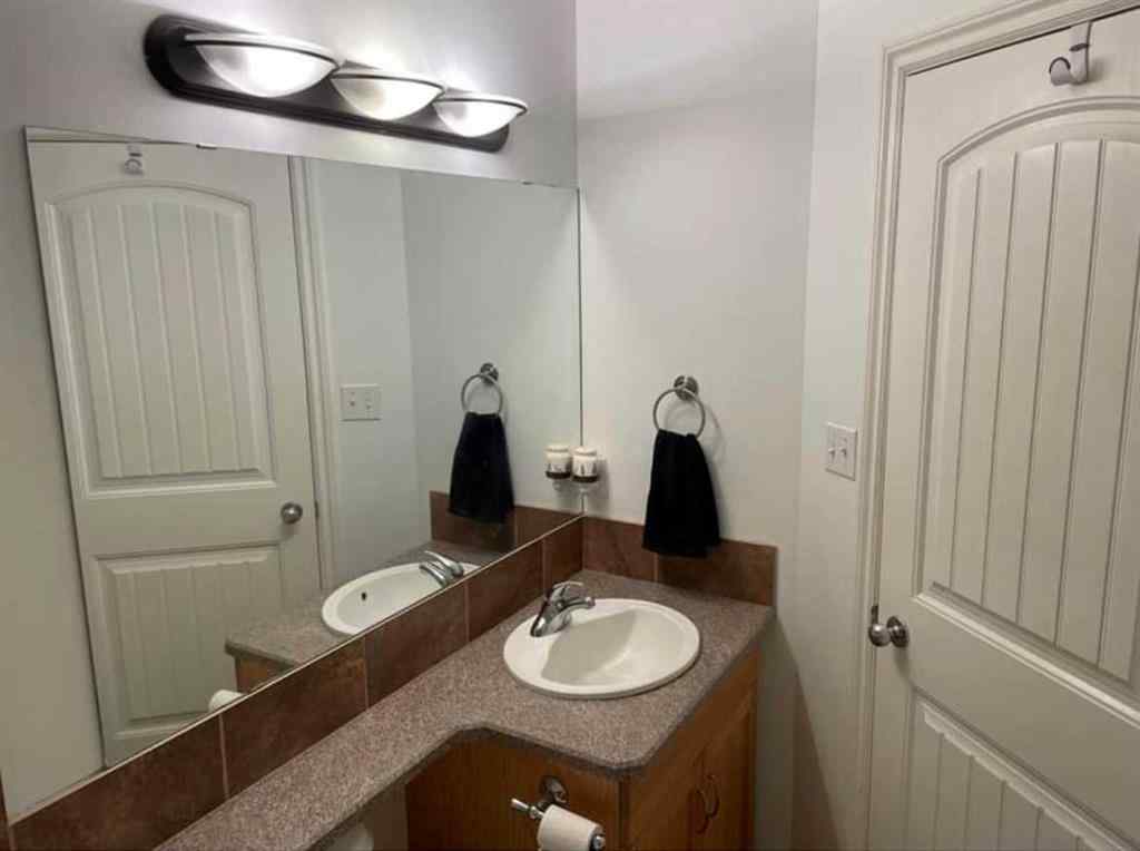 MLS® A2255700 - Unit #104 4915 45 Street  in Fairview Camrose, Residential