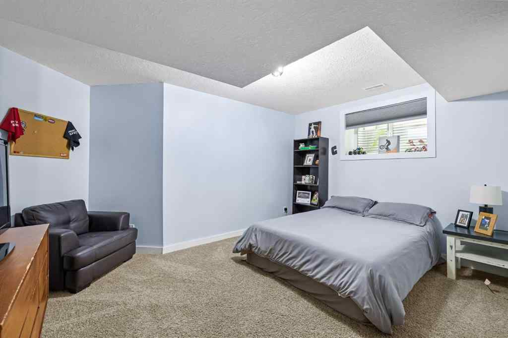 MLS® A2255701 - 22 West Pointe Manor  in West Pointe Cochrane, Residential
