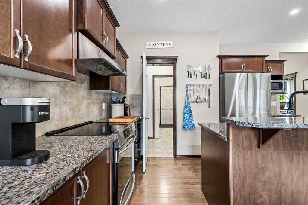 MLS® A2255701 - 22 West Pointe Manor  in West Pointe Cochrane, Residential
