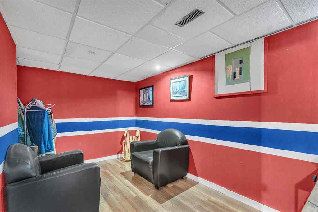 MLS® A2255702 - Unit #810 120 Silvercreek Close NW in Silver Springs Calgary, Residential