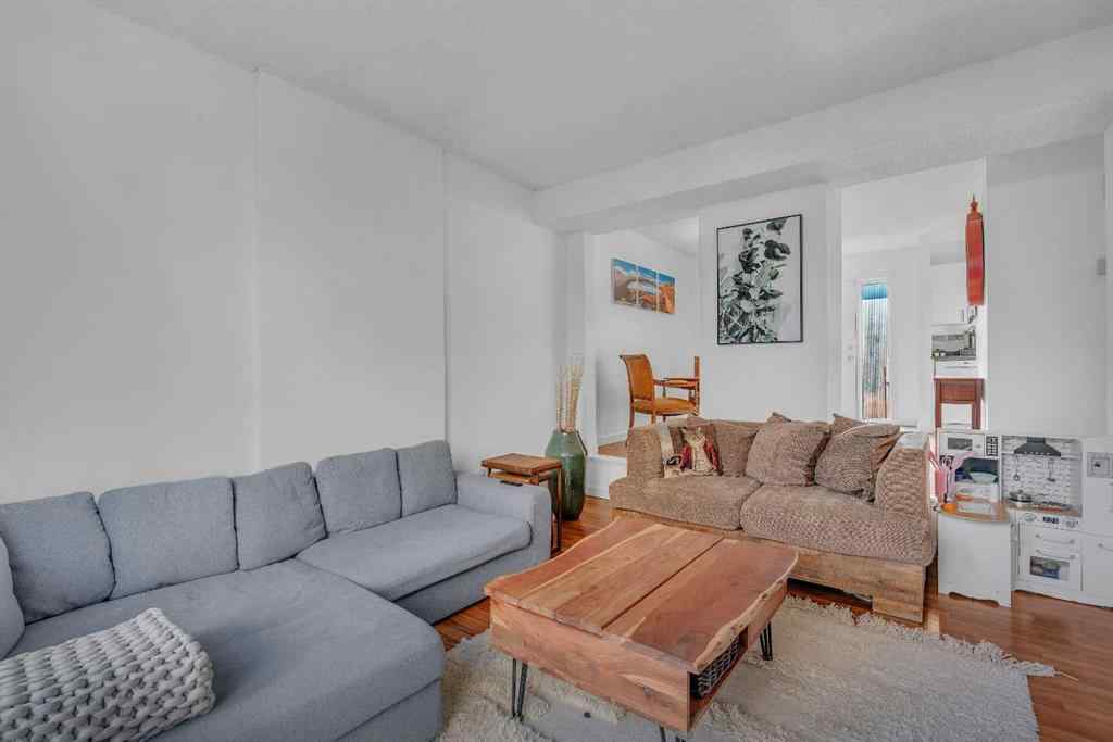 MLS® A2255702 - Unit #810 120 Silvercreek Close NW in Silver Springs Calgary, Residential