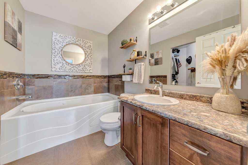 MLS® A2255728 - 4806 16 Street  in Wallacefield Lloydminster, Residential