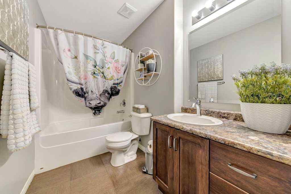 MLS® A2255728 - 4806 16 Street  in Wallacefield Lloydminster, Residential